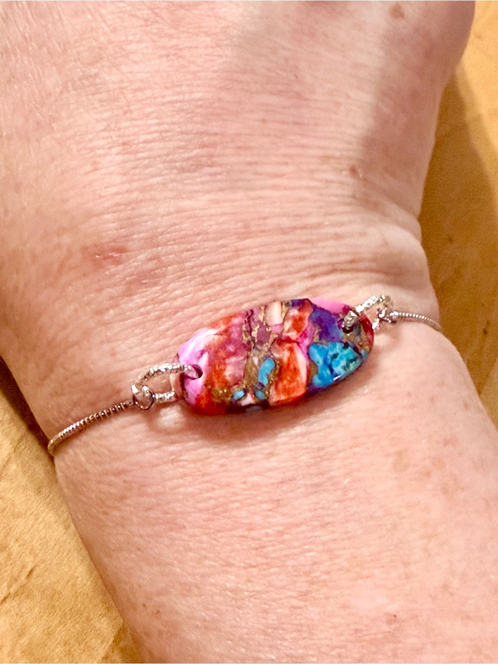 Multicolor Spiny Oyster Oval Stone on 18K Gold Plated Bracelet